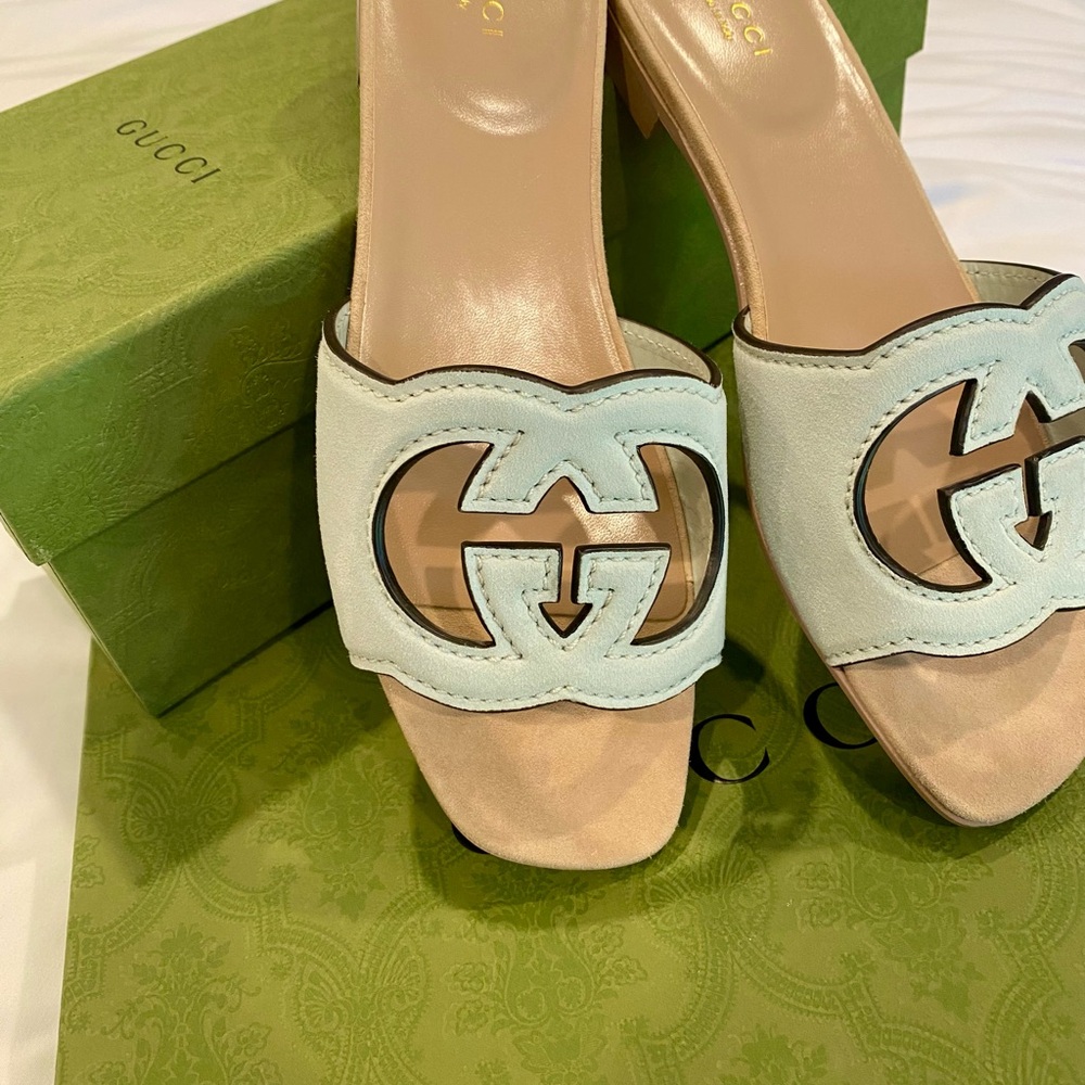 Gucci Women's Pastel Blue Mules/Sandals/Slides; Interlocking G